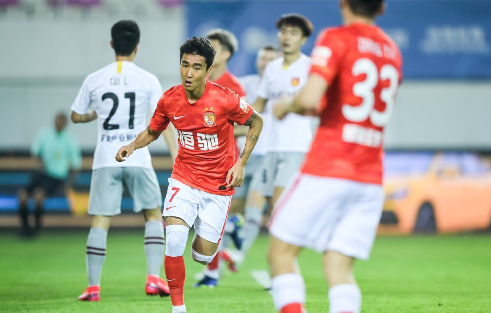 包含法国杯赛程吃紧，广州队今晨队长鼓劲，管理层满意，赛季目标并未改变的词条