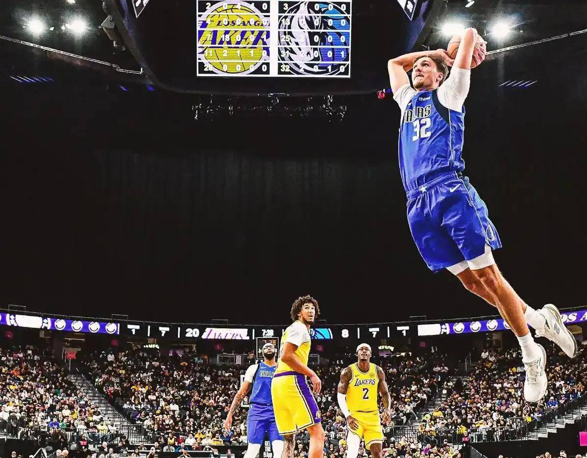 包含赛后NBA季后赛焦点战；罗马完成体检；信心回归；更衣室氛围转暖的词条